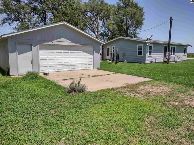 Photo of 403 N Main St, Iuka, KS