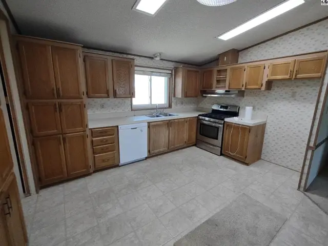 Photo of 403 N Main St, Iuka, KS