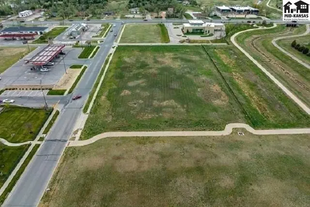Photo of 0000 Plaza East Dr, Hutchinson, KS