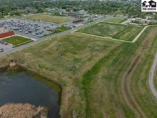 Photo of 0000 Plaza East Dr, Hutchinson, KS