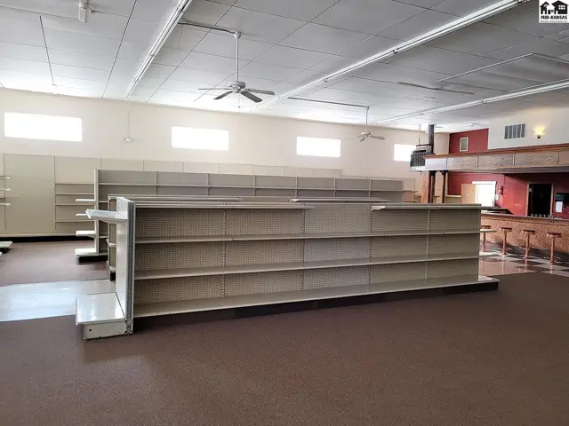 Photo of 103 N Main St, Stafford, KS