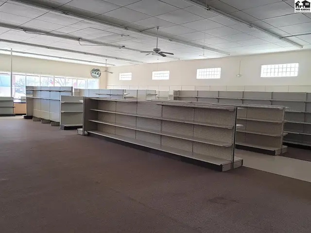 Photo of 103 N Main St, Stafford, KS