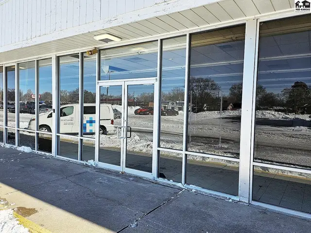 Photo of 1314 N Main St, McPherson, KS