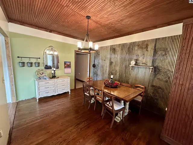 Photo of 323 S Oak St, Medicine Lodge, KS