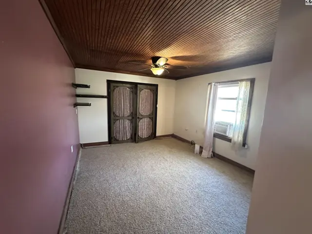 Photo of 323 S Oak St, Medicine Lodge, KS