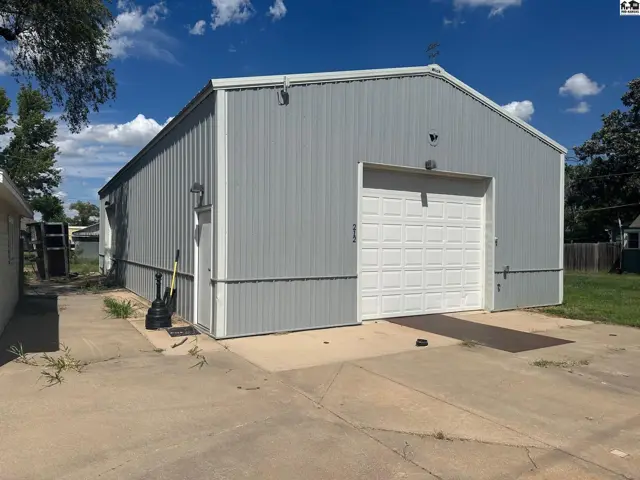 Photo of 212 E Center St, Burrton, KS