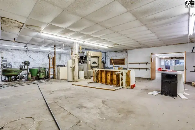 Photo of 214 S Main St, McPherson, KS