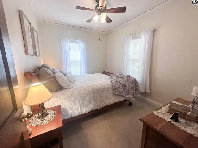 Photo of 323 N Main St, Pratt, KS