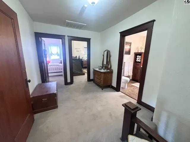 Photo of 323 N Main St, Pratt, KS