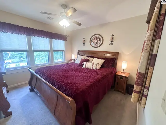 Photo of 323 N Main St, Pratt, KS