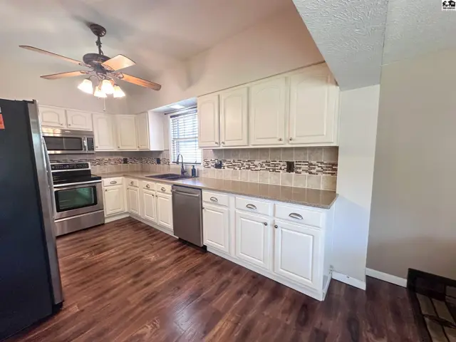 Photo of 323 N Main St, Pratt, KS