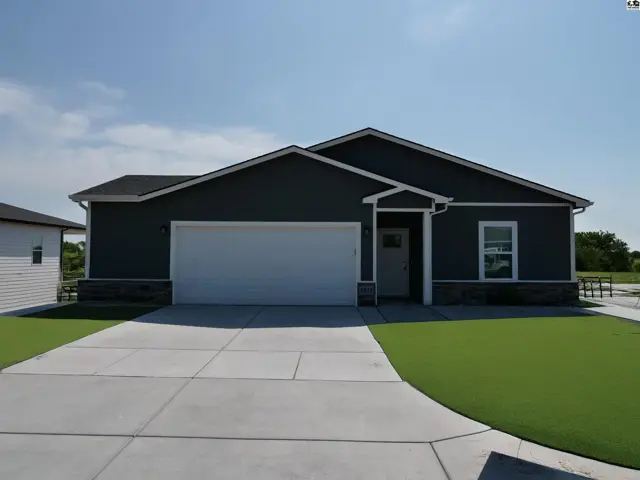 Photo of 1025 Spring Creek Rd, McPherson, KS
