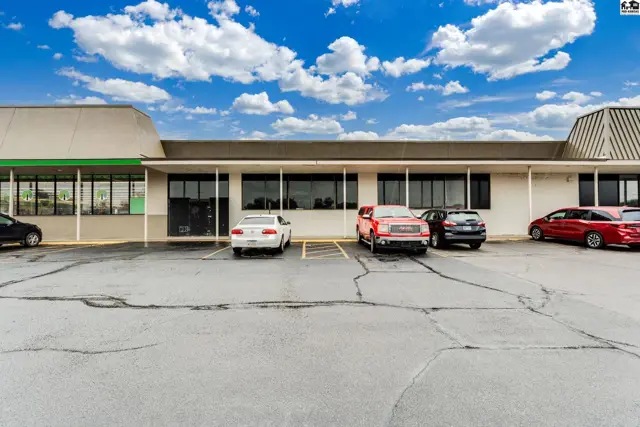 Photo of 401 E 4, Hutchinson, KS