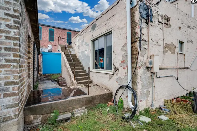 Photo of 205 S West Ave, Lyons, KS