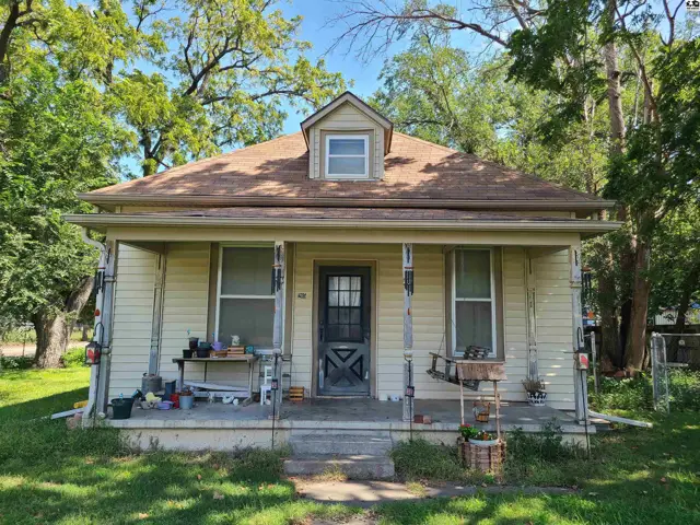 Photo of 205 S Cole St, Lindsborg, KS