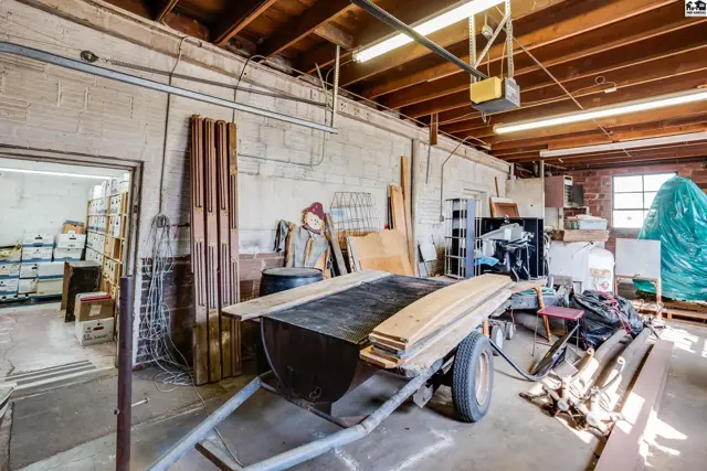 Photo of 410 N Adams St, Hutchinson, KS