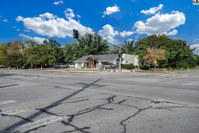Photo of 2300 N Lorraine St, Hutchinson, KS