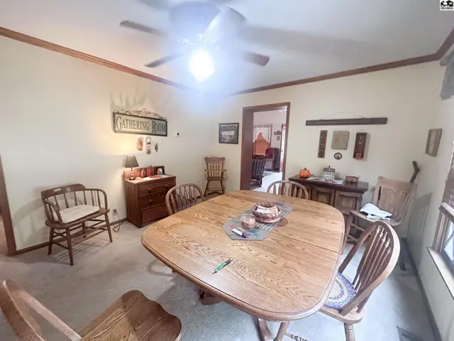 Photo of 300 N Main St, Pratt, KS