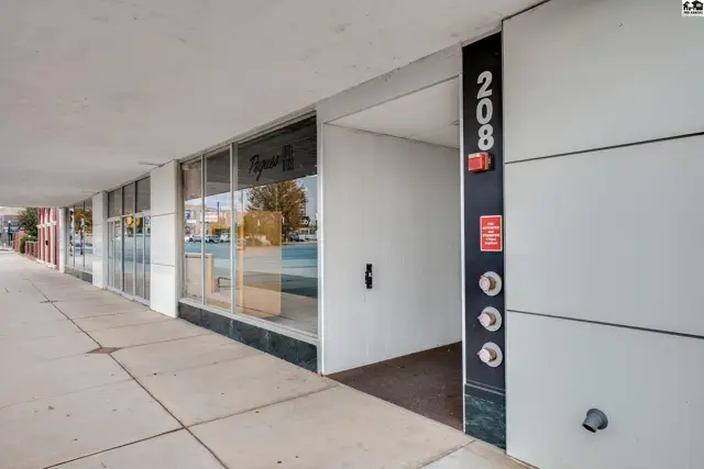 Photo of 208 N Main St, Hutchinson, KS