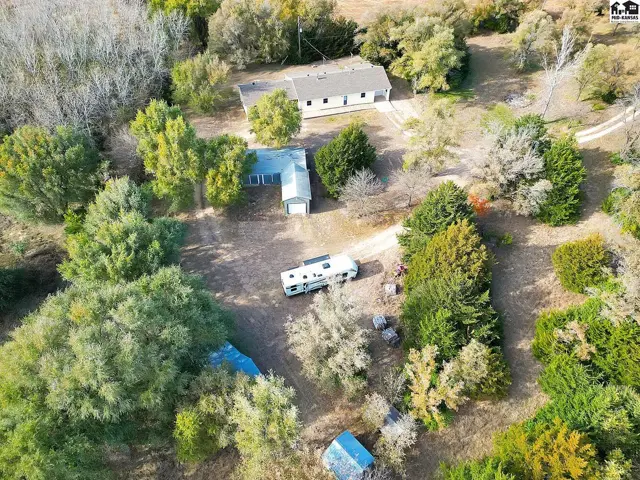 Photo of 5517 E 17th Ave, Hutchinson, KS