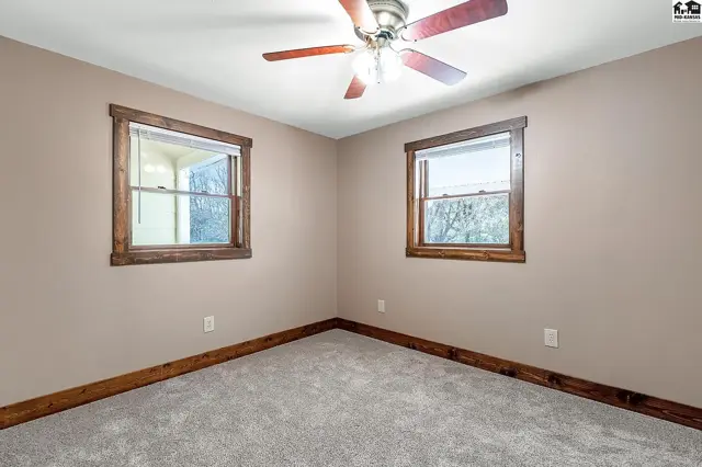 Photo of 5517 E 17th Ave, Hutchinson, KS