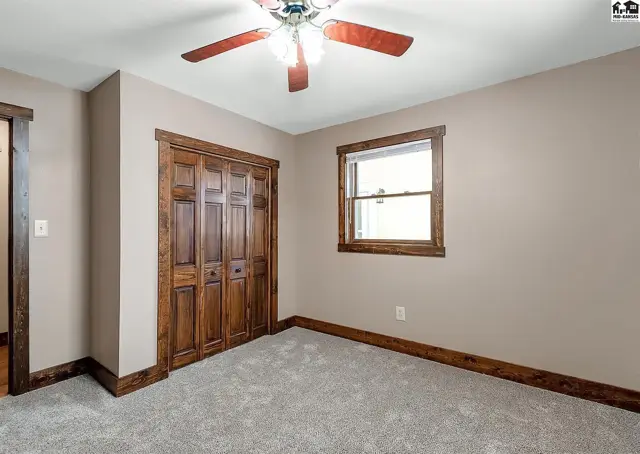 Photo of 5517 E 17th Ave, Hutchinson, KS