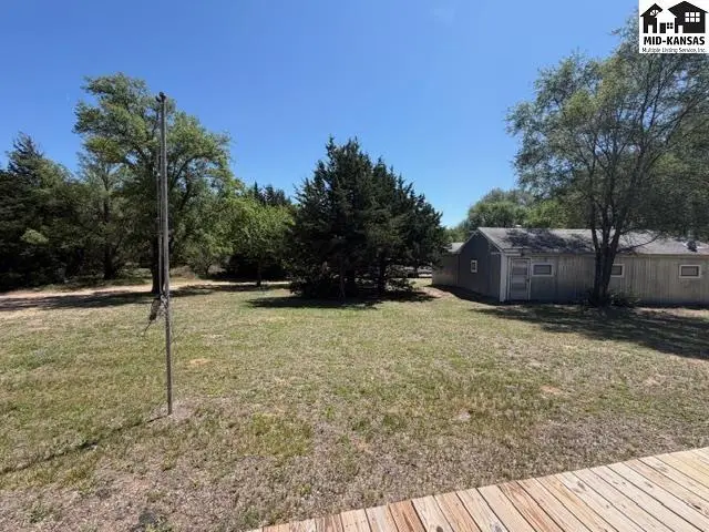 Photo of 5517 E 17th Ave, Hutchinson, KS