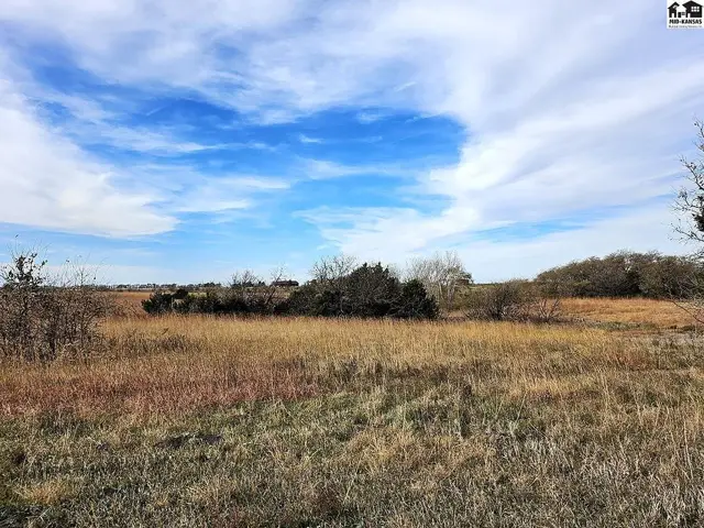 Photo of 2129 Pawnee Rd, Galva, KS