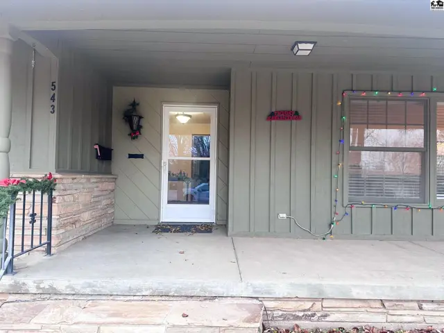 Photo of 543 Terrace Dr, Pratt, KS