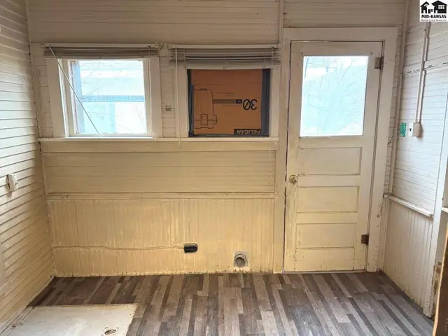 Photo of 317 W 4th St, Larned, KS