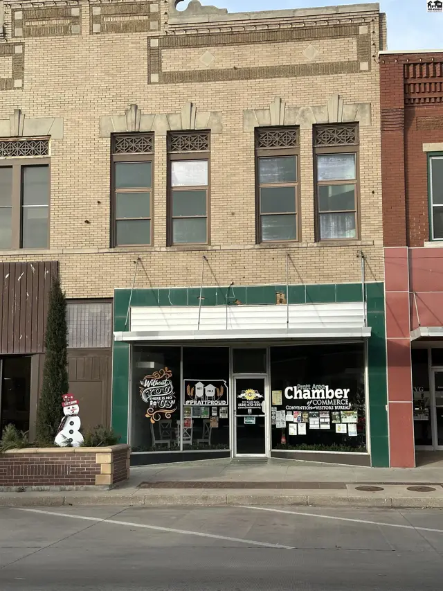 Photo of 211 S Main St, Pratt, KS