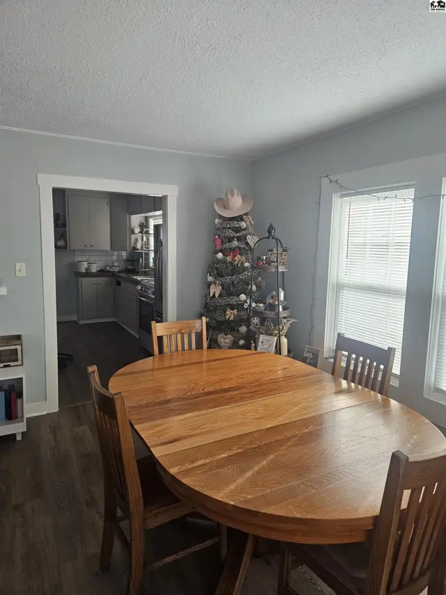 Photo of 806 N Wheeler St, McPherson, KS