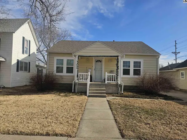 Photo of 806 N Wheeler St, McPherson, KS