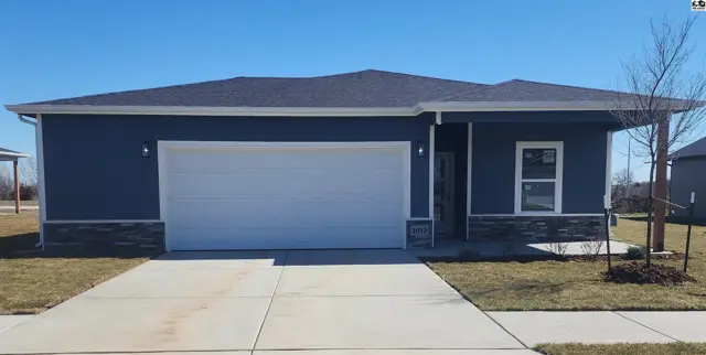 Photo of 1013 Spring Creek Rd, McPherson, KS
