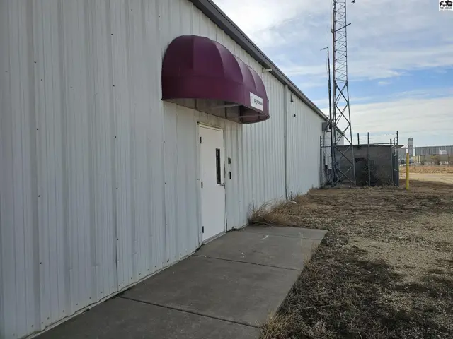 Photo of 2611 E 17th Ave, Hutchinson, KS