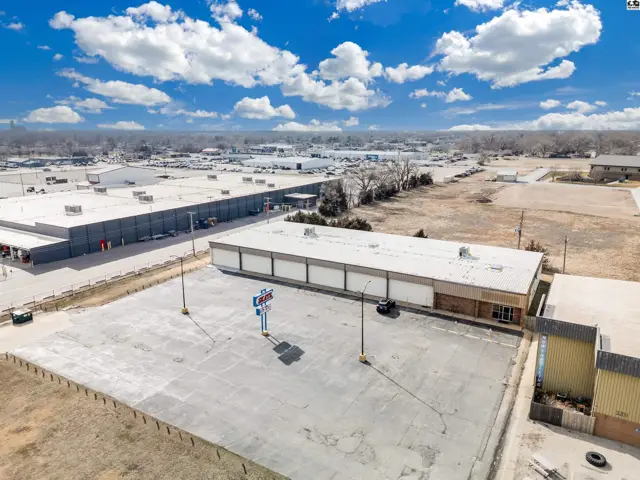 Photo of 3101 N Lorraine St, Hutchinson, KS