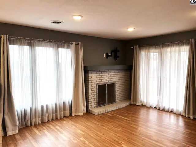 Photo of 414 Saratoga Ct, Pratt, KS