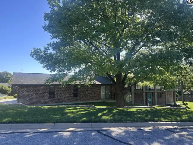 Photo of 414 Saratoga Ct, Pratt, KS