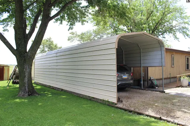 Photo of 2154 Schlotthauer Dr, Marion, KS