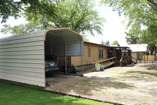 Photo of 2154 Schlotthauer Dr, Marion, KS