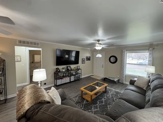 Photo of 1018 W 3rd St, Pratt, KS
