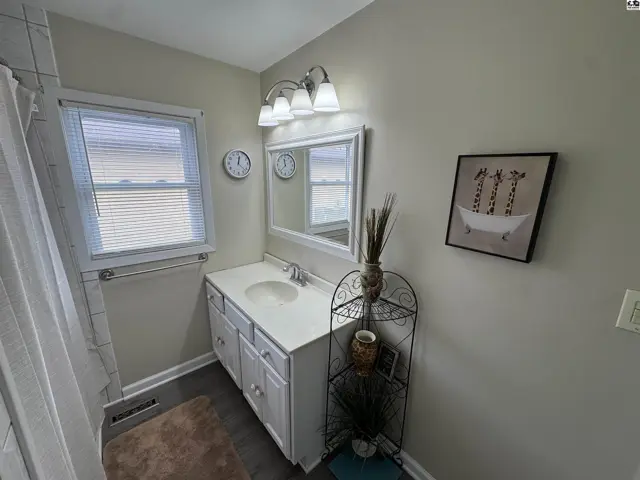 Photo of 1018 W 3rd St, Pratt, KS