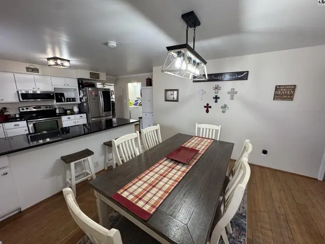Photo of 1018 W 3rd St, Pratt, KS