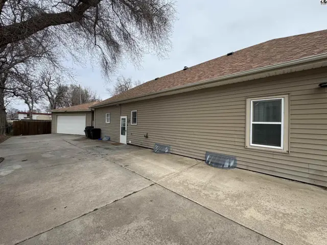 Photo of 1018 W 3rd St, Pratt, KS