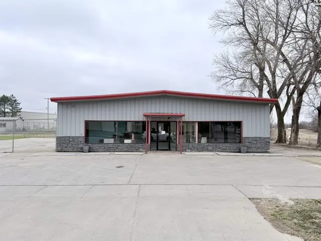Photo of 911 W 1st  St, McPherson, KS