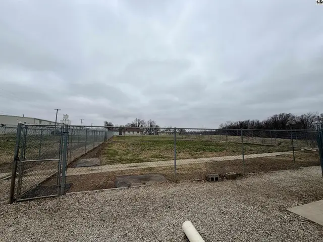 Photo of 911 W 1st  St, McPherson, KS