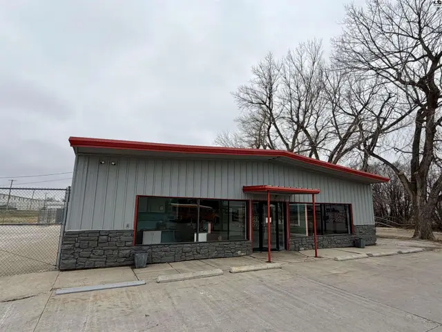 Photo of 911 W 1st  St, McPherson, KS