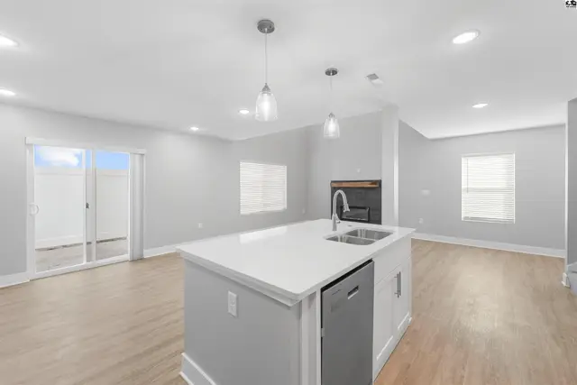 Photo of 2731 Amelia Ln, Salina, KS