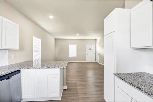 Photo of 1018 Clubhouse Dr, McPherson, KS