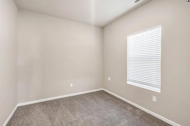 Photo of 1018 Clubhouse Dr, McPherson, KS